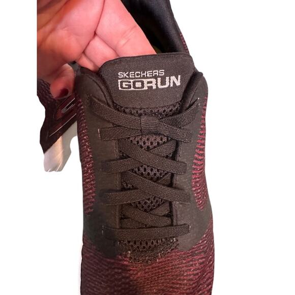 Skechers Maroon Black Performance Goga Max Go Run Sneakers Men Sz 10 - Picture 10 of 10